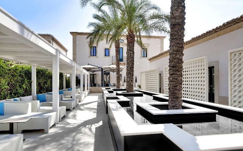 Zafran Boutique Hotel Donnalucata  Buitenkant foto