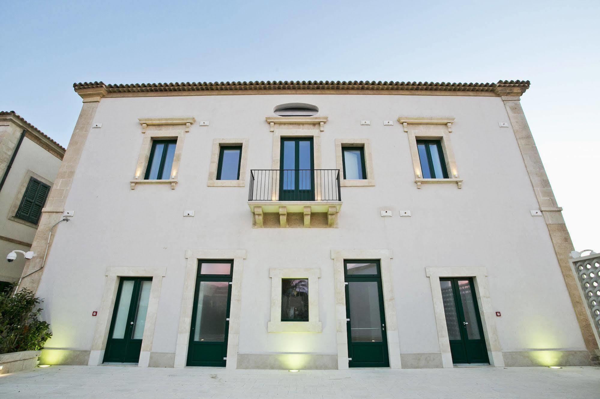 Zafran Boutique Hotel Donnalucata  Buitenkant foto